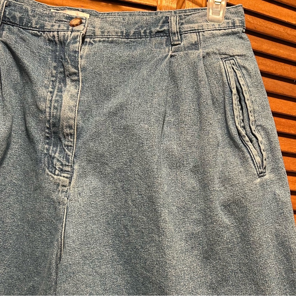 Vintage Jones New York Blue Denim Bermuda Shorts - Picture 6 of 12